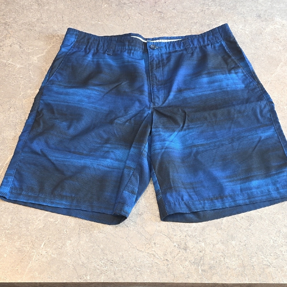 (J47) Greg Norman Mens Blue Swim Shorts Sz 34